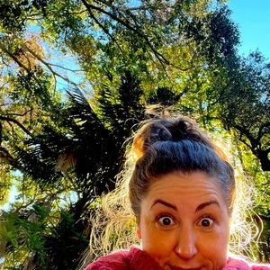 Meet your Posher, Lyssa